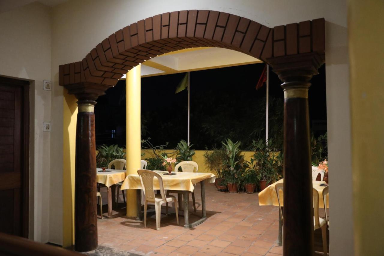 Ram Guest House Pondicherry Bagian luar foto